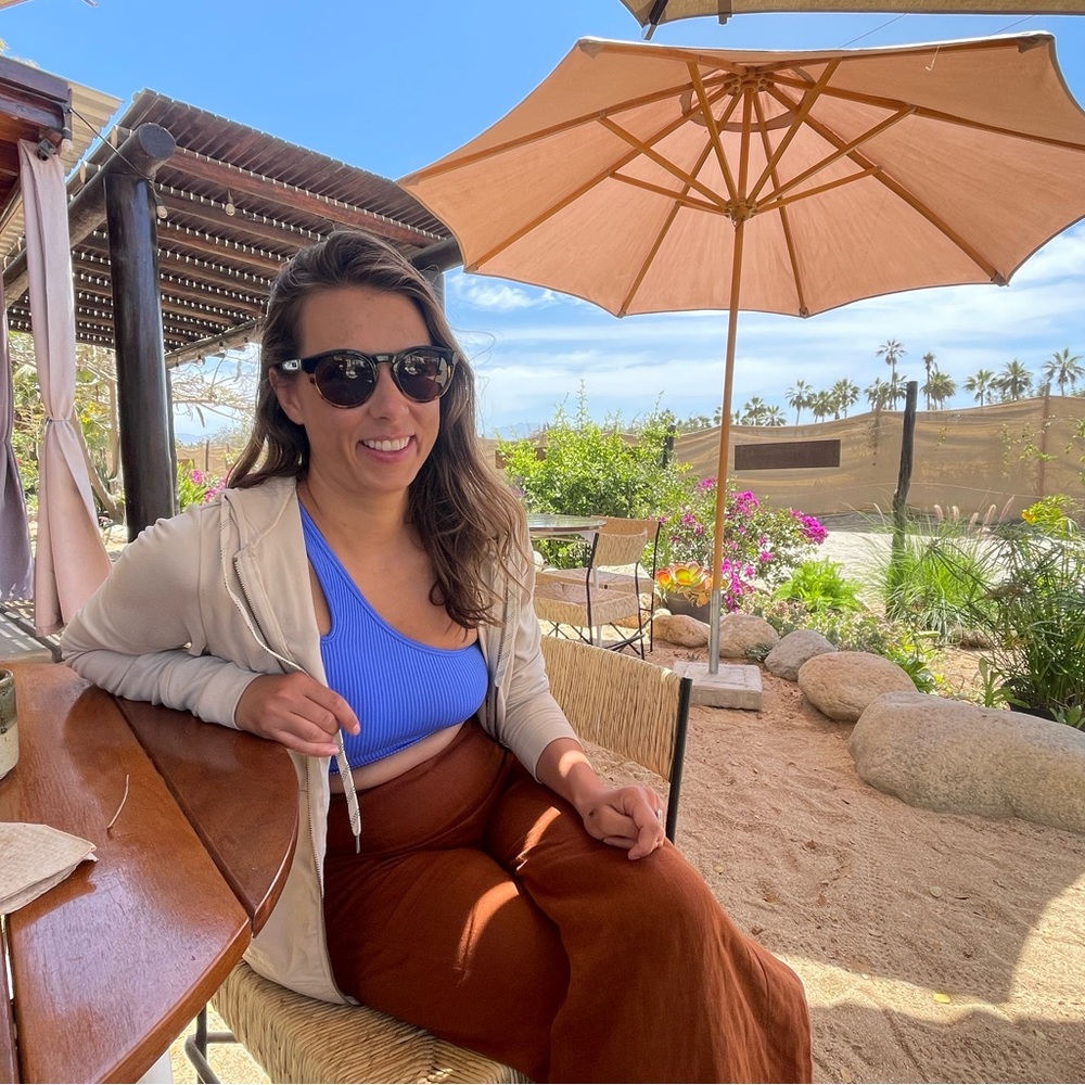 Meet your Posher, Claire